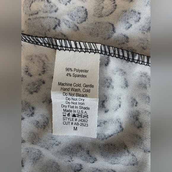 Leopard Print Gray Blazer with Sequined Black Sleeves - Picture 9 of 11